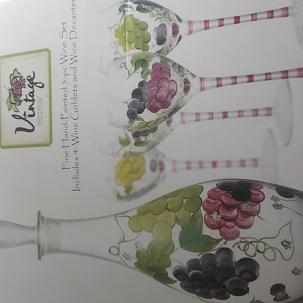 Wine Decanter and 4 matching glasses